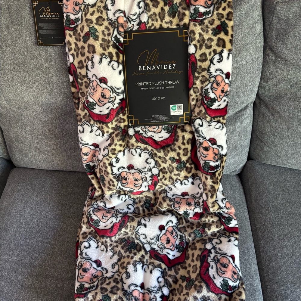 Leopard Print Christmas Blanket with Santa Claus